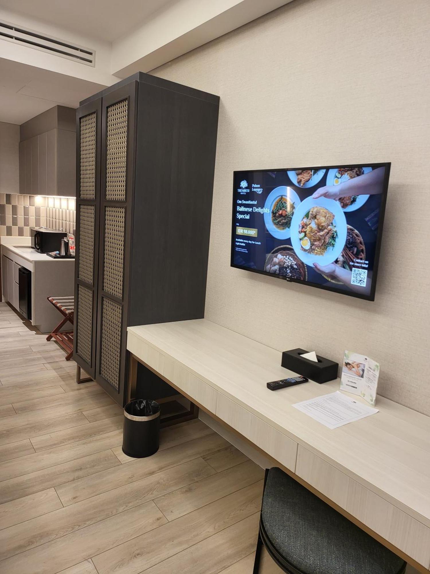 Trembesi Hotel Serpong Zewnętrze zdjęcie