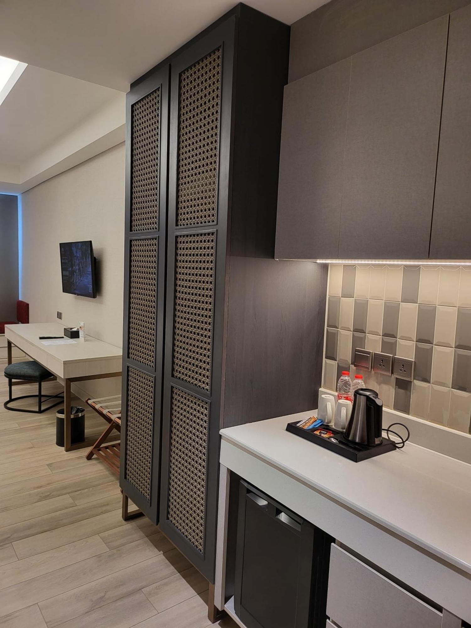 Trembesi Hotel Serpong Zewnętrze zdjęcie